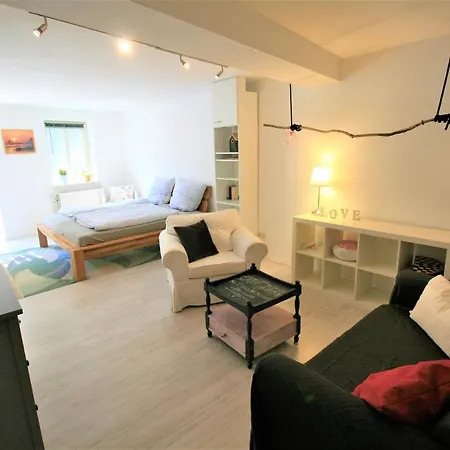 Zentrale „treibholz“ Im Sonnenblumenhaus * Flensburgo